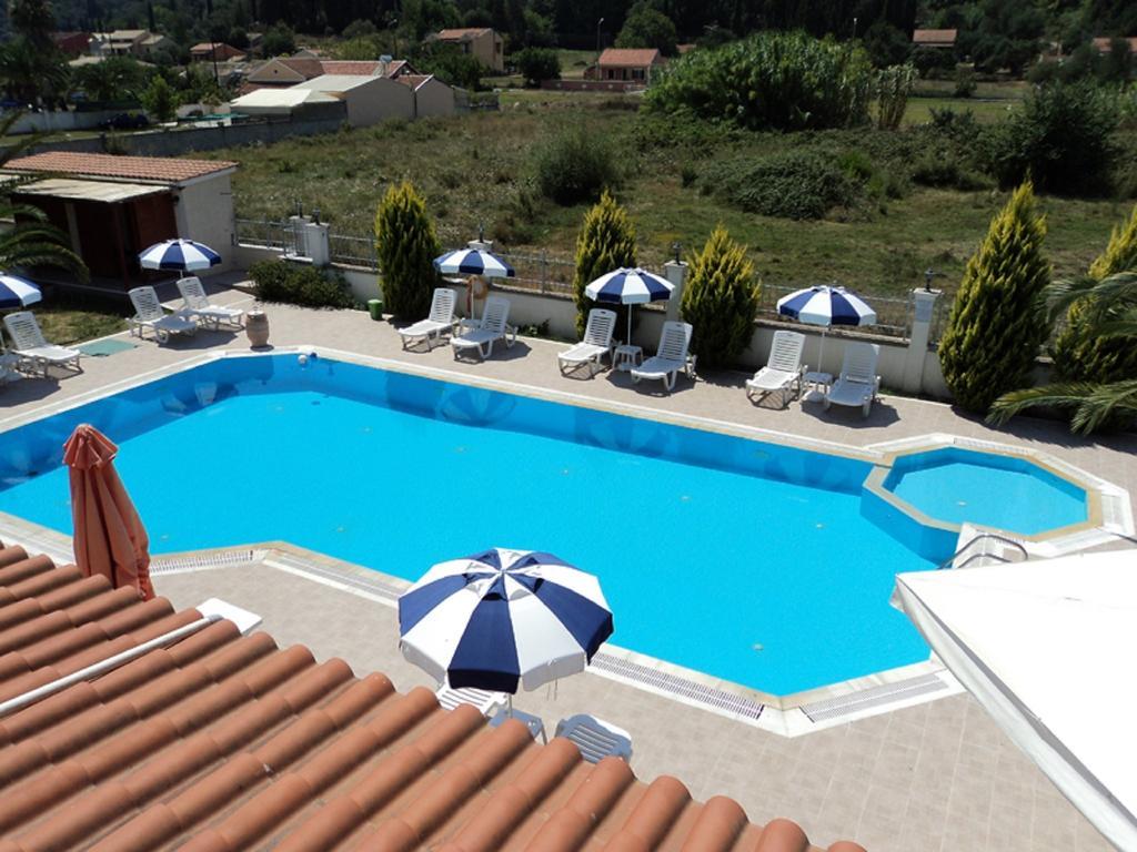 Faethon Aparthotel Karousadhes  Δωμάτιο φωτογραφία