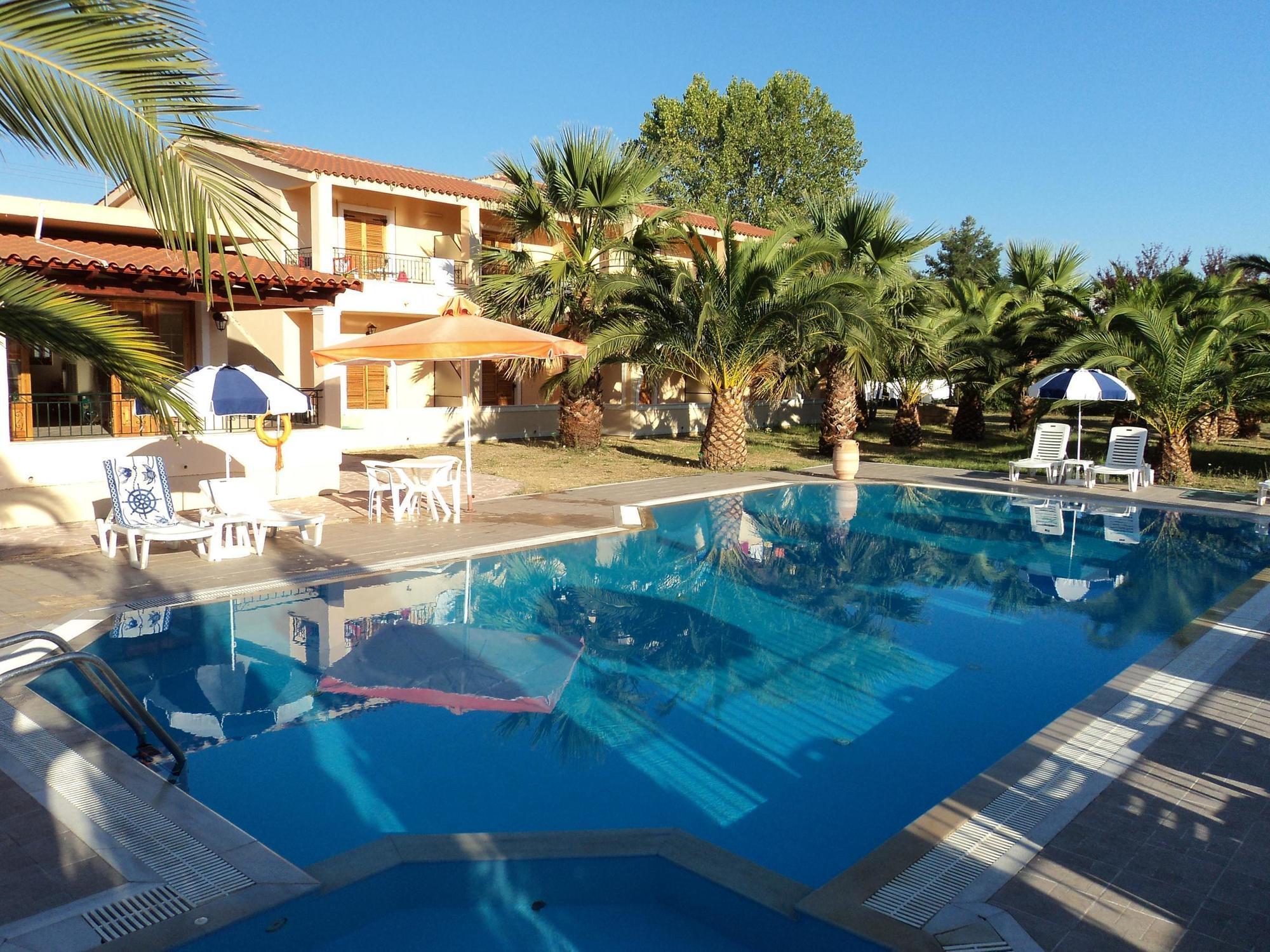 Faethon Aparthotel Karousadhes  Εξωτερικό φωτογραφία